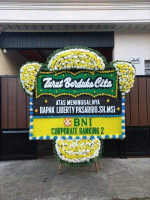 Papan Bunga Duka di Laguboti
