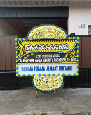 Papan Bunga Duka di Laguboti